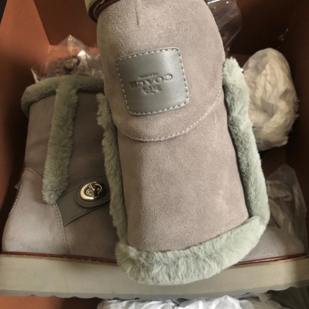 Coach Illia Winter Boots Grey Suede 9.5 NEW IN BOX - Picture 3 of 5